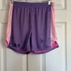 EUC Under Armour Loose Fit Short - Purple & Pink - Small